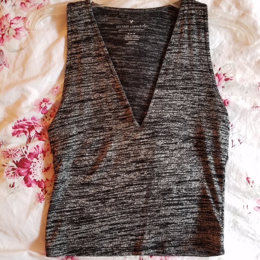 V-neck Tank